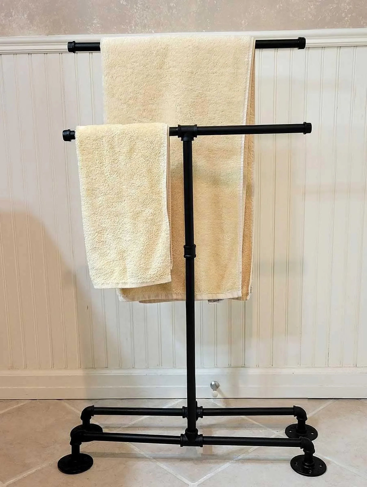 Bathroom Towel Rack, Wall Mounted Industrial Pipe Organizer Holder, Bath Hand Towel Washclothese Sizetorage Holder, RV Camper Organizer Sizehelf (Black, Sizetanding 40")