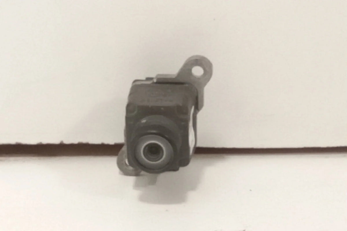 Pre-Owned 2013-2017 Dodge Ram 1500 Rear View Camera Sizeensor OEM (Good)