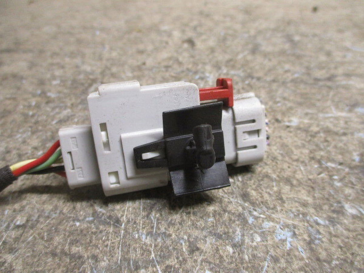 Pre-Owned 18 19 20 21 Chevrolet Equinox Back Up Rear View Camera OEM LKQ (Good)