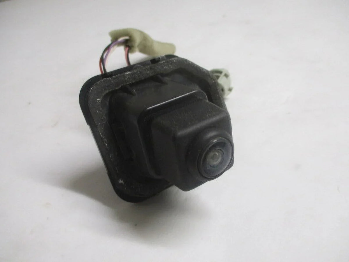 Pre-Owned Nissan Rogue Back Up Rear View Camera OEM LKQ (Good)
