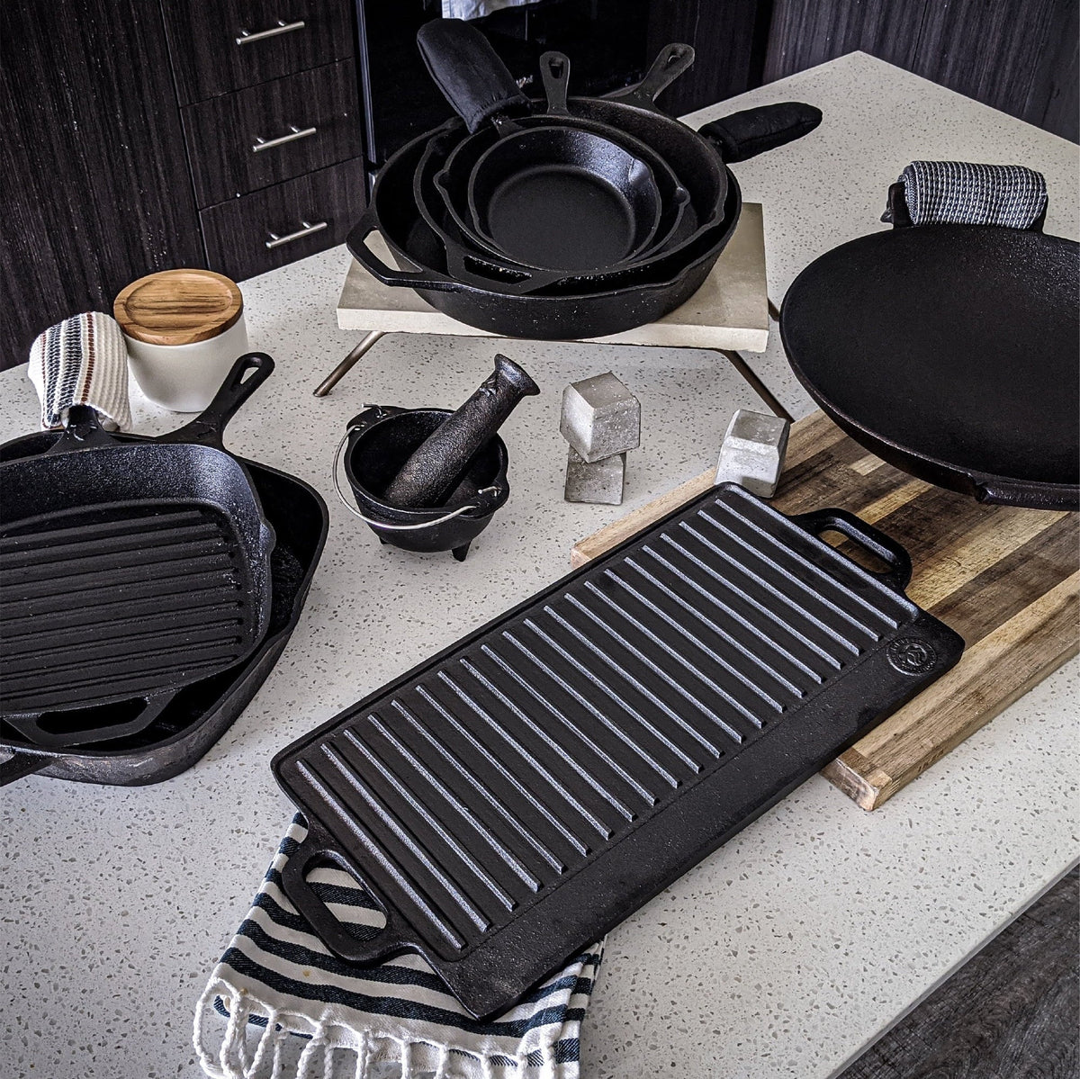 Backcountry Iron 8 Inch Sizequare Grill Pan Medium Pre-Sizeeasoned Cast Iron