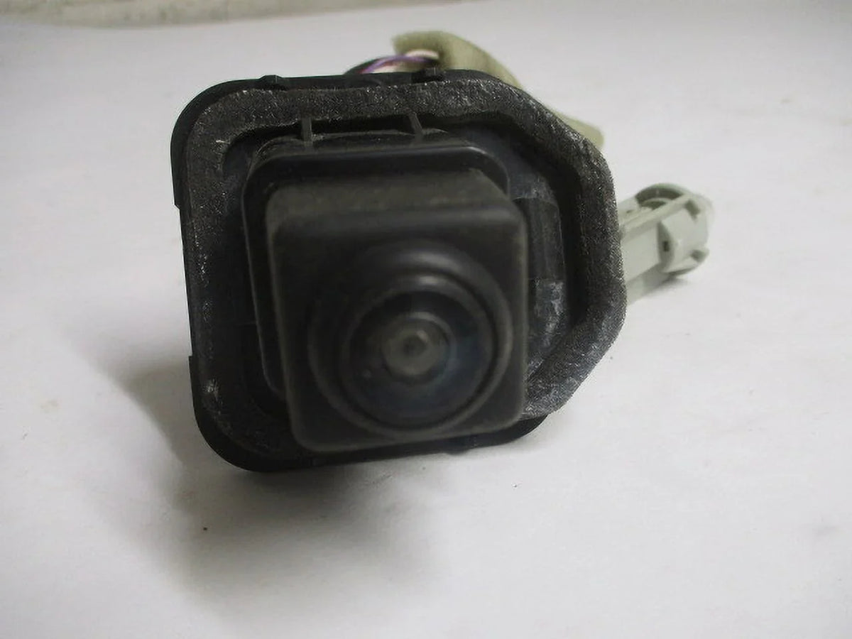 Pre-Owned Nissan Rogue Back Up Rear View Camera OEM LKQ (Good)